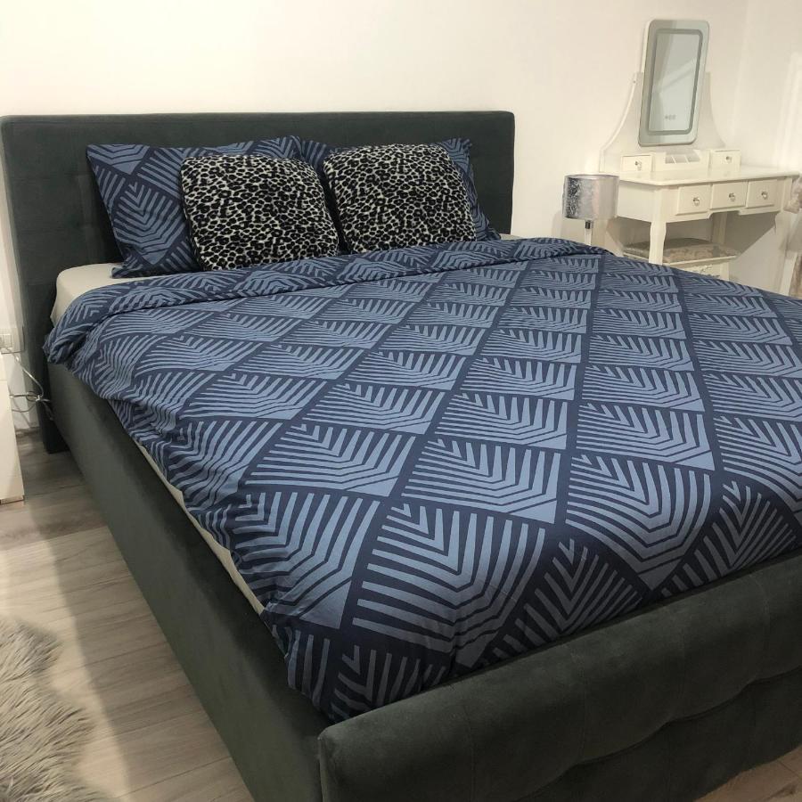 Skepsis Apartament Apartment Алба Юлия Екстериор снимка
